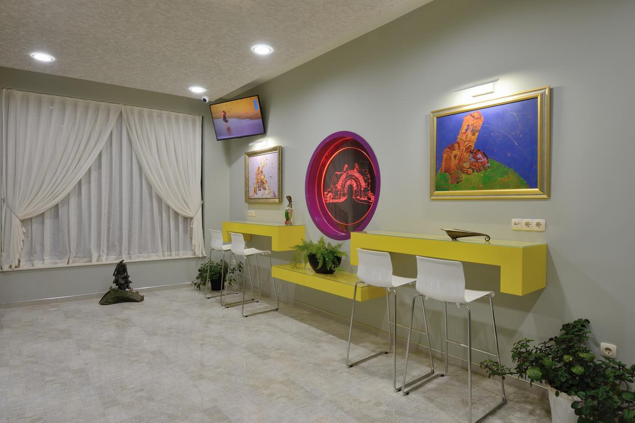 Hotel Hello Hissar Chissarja Exterior foto
